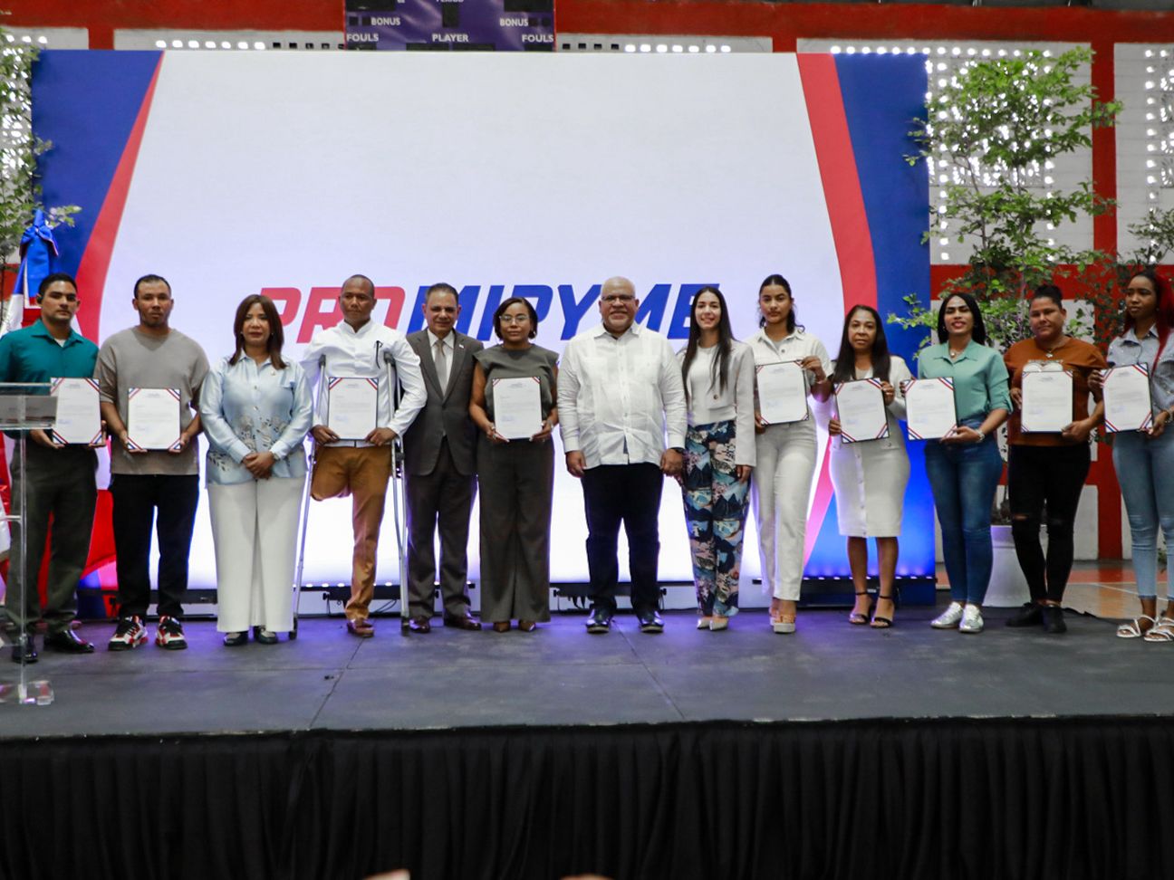 Promipyme entrega RD$90 millones en créditos a microempresarios de Santo Domingo Este